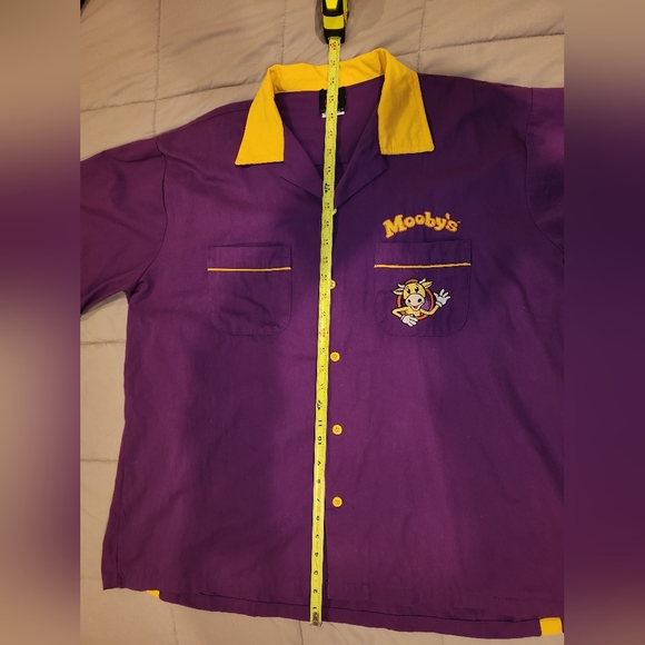 Mooby's Fun-Ployee Uniform Shirt  - Men's Size XL - PRE-LOVED - Picture 7 of 9